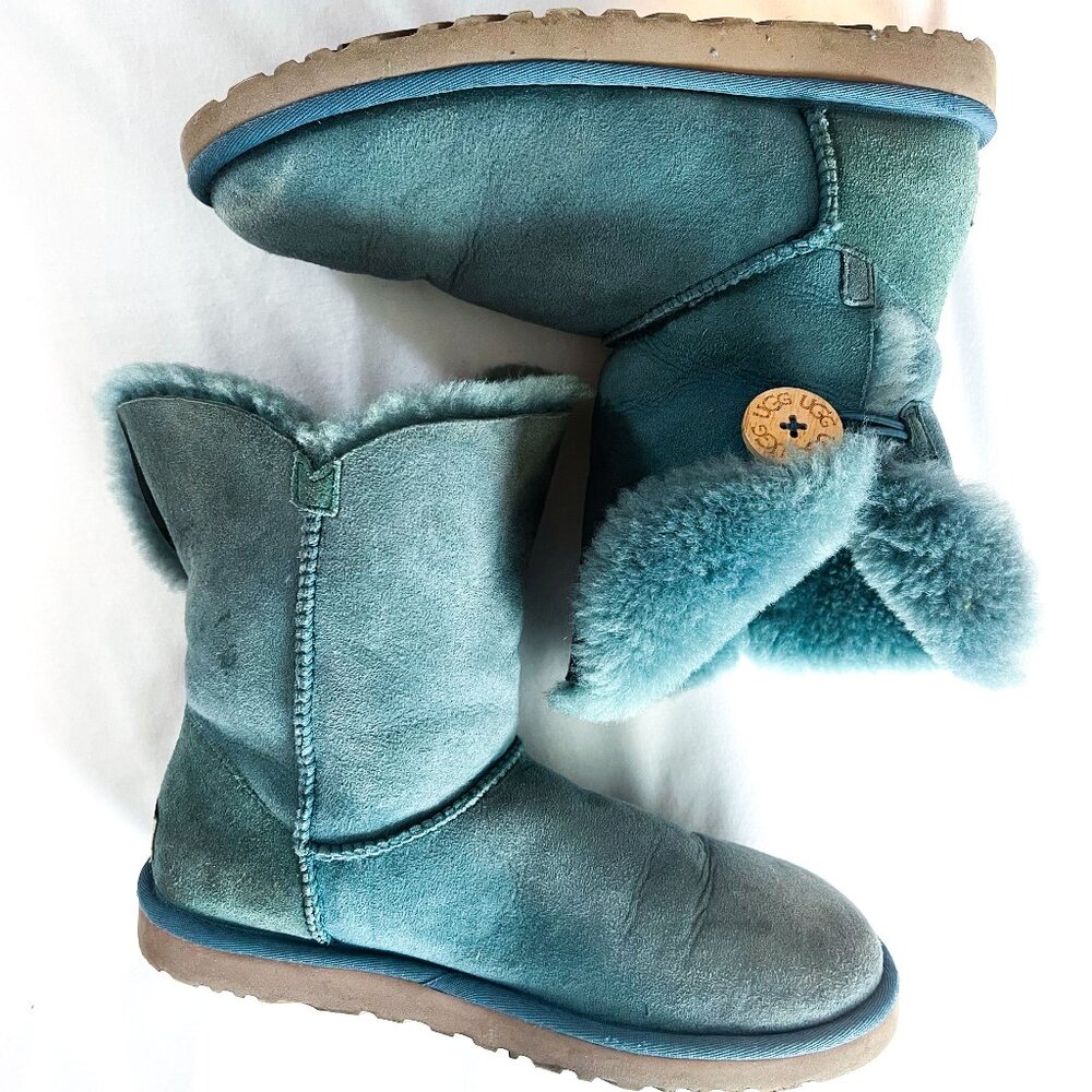 UGG Bailey Button Boot II - Picture 4 of 14